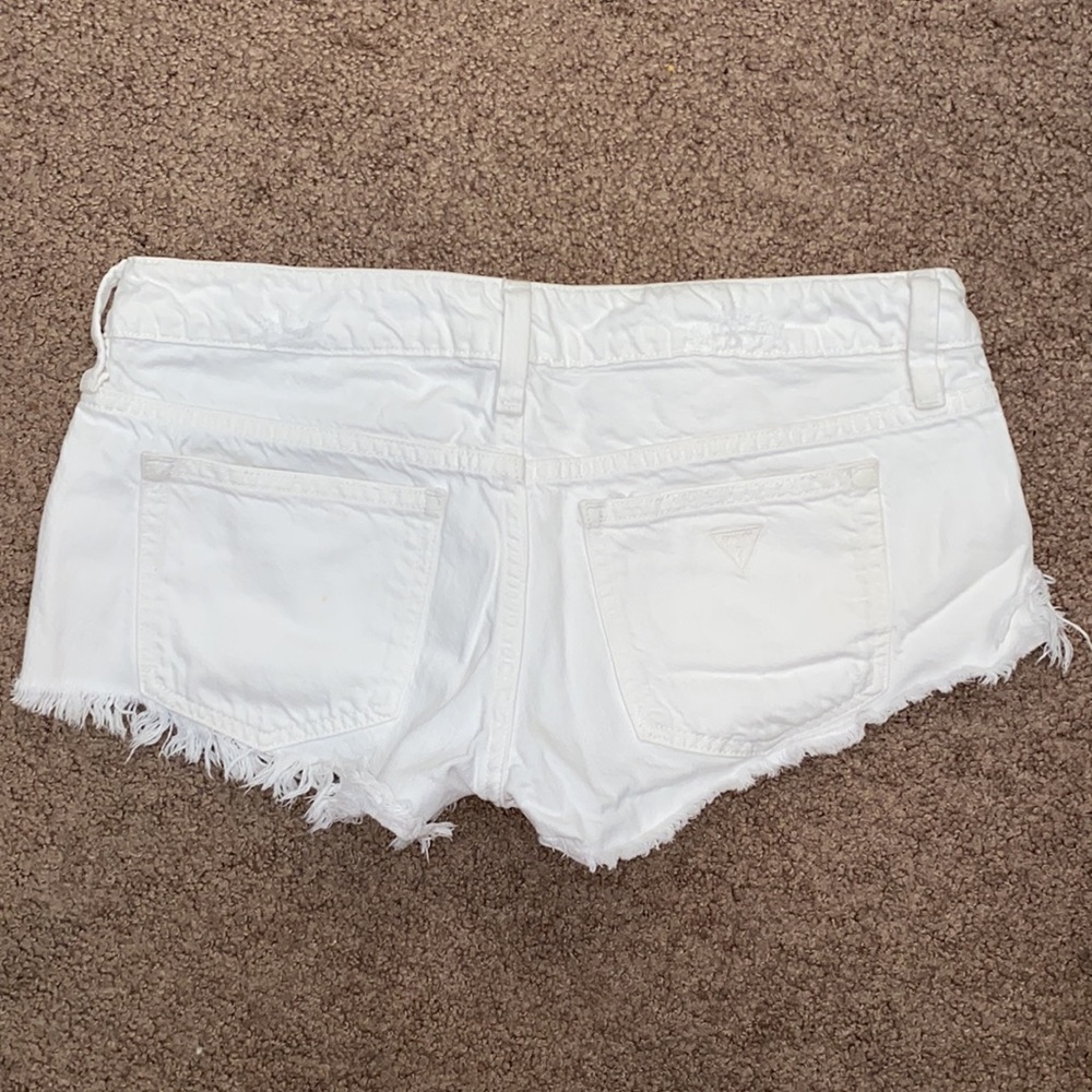 GUESS Shorts - Picture 4 of 4